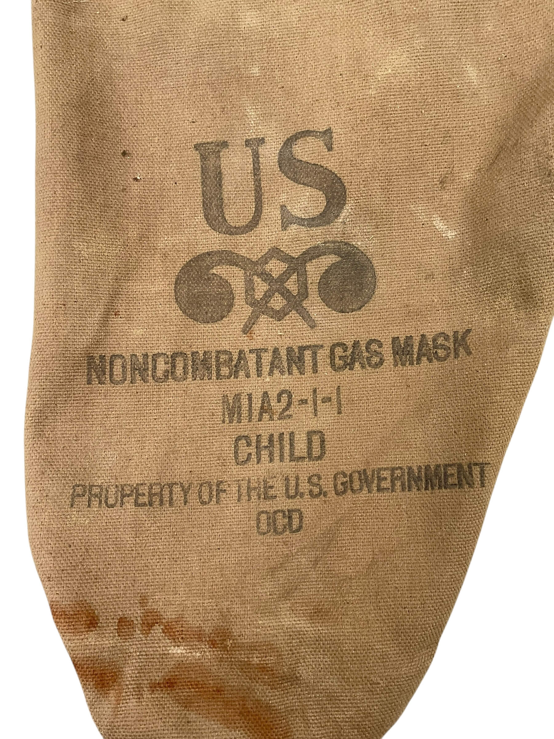 WW2 US Non-Combatant M1A2-1-1 Child Gas Mask In Carrying Bag WW2 US Non-Combatant M1A2-1-1 Child Gas Mask In Carrying Bag