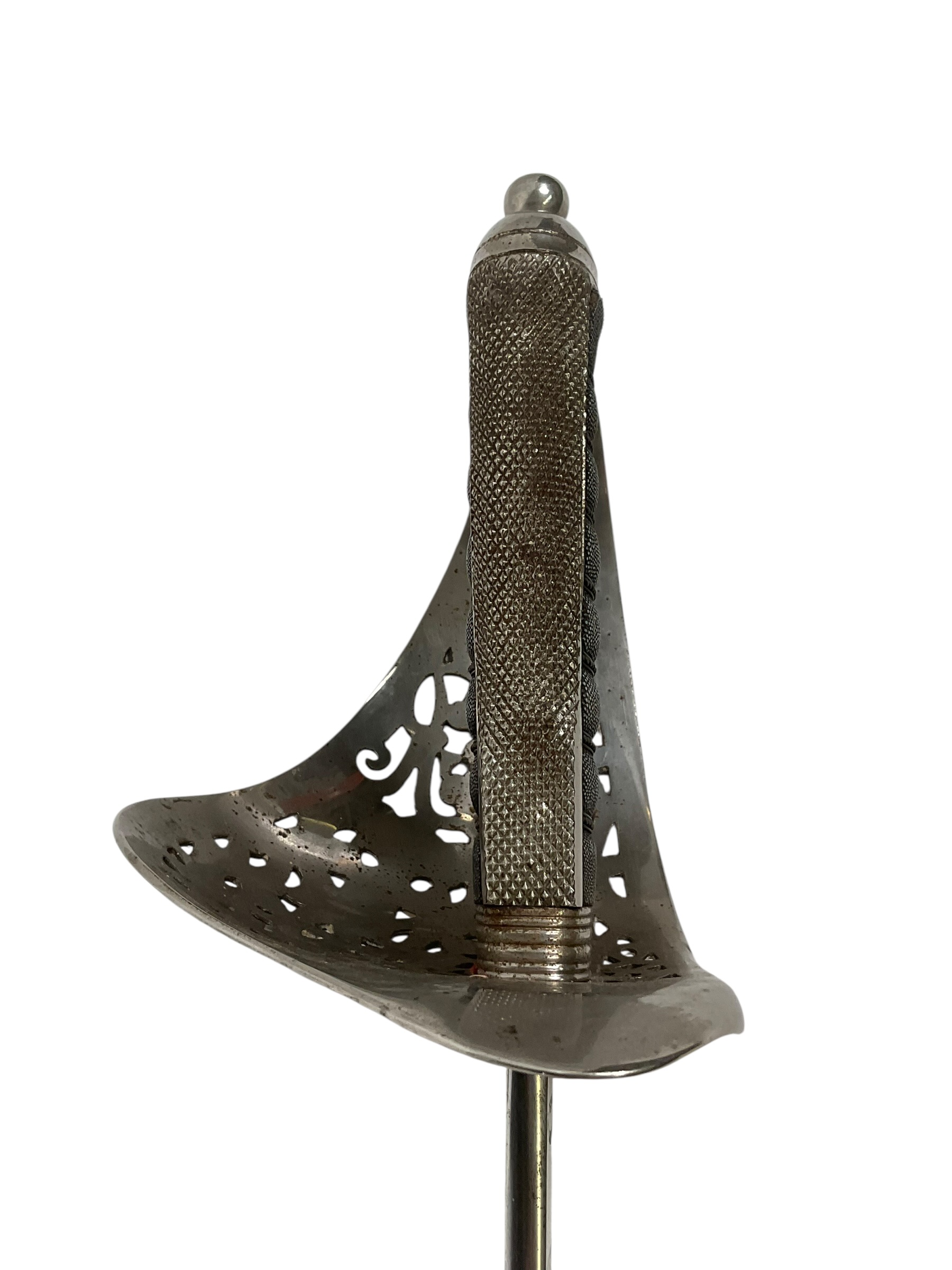 WW1 Canadian CEF Pattern 1897 Infantry Officer's Sword With Scabbard Distributor Scully WW1 Canadian CEF Pattern 1897 Infantry Officer's Sword With Scabbard Distributor Scully