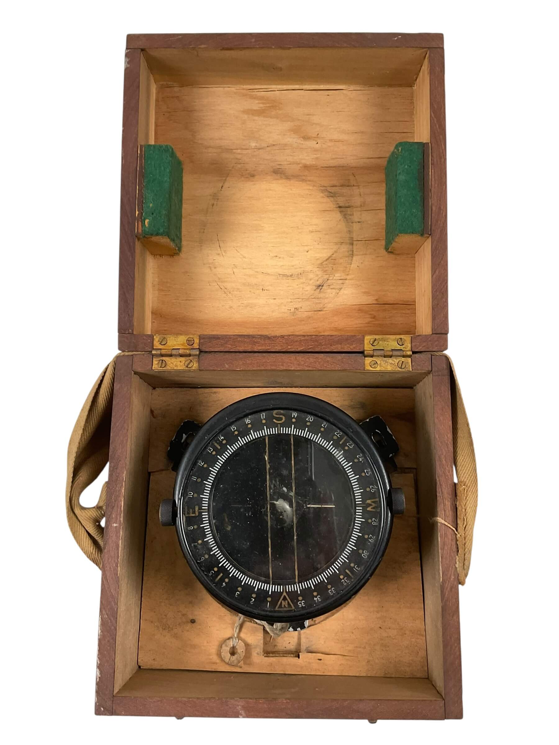 WW2 British Type P8 Compass In Case Norseman WW2 British Type P8 Compass In Case Norseman