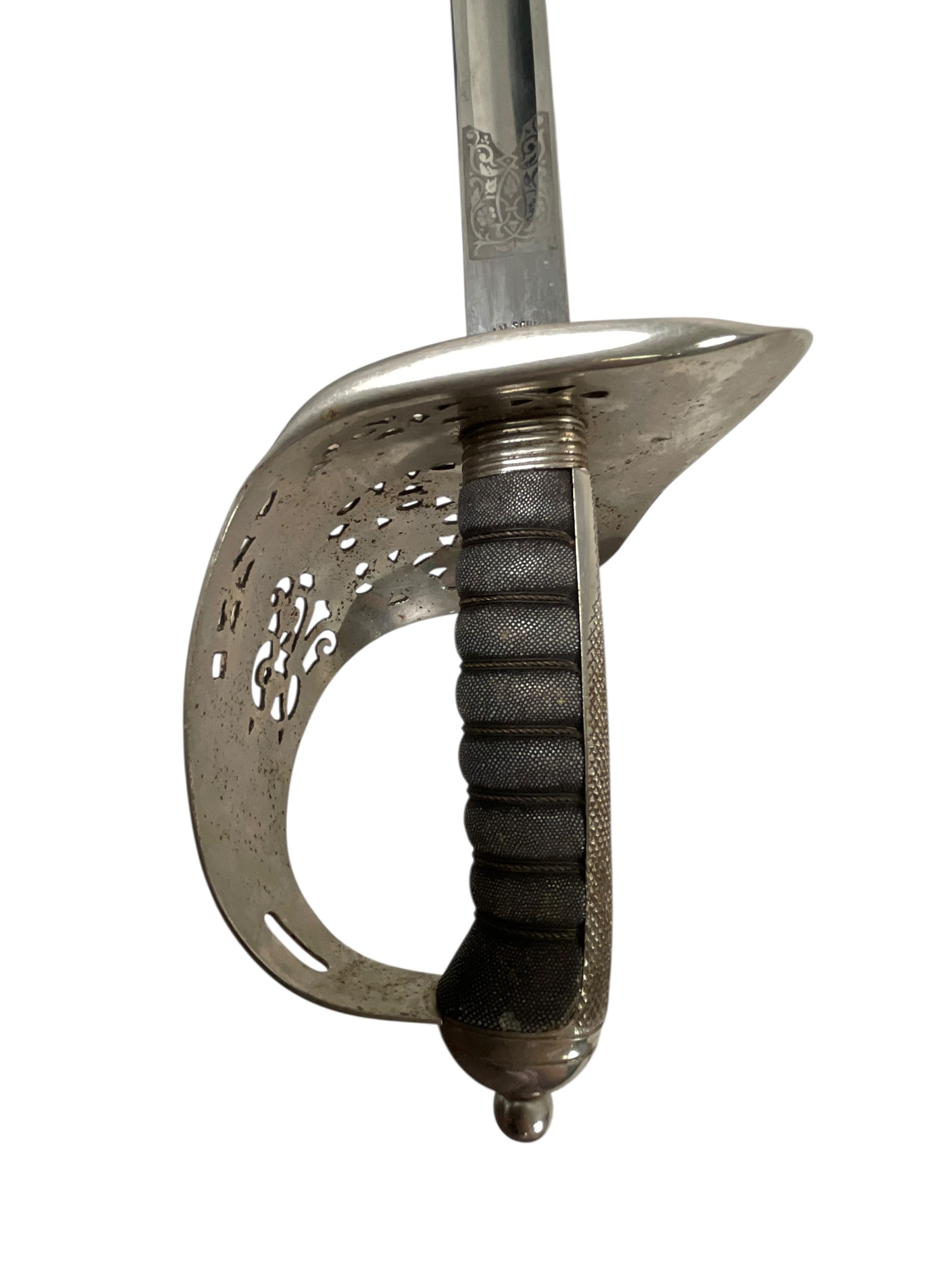 WW1 Canadian CEF Pattern 1897 Infantry Officer's Sword With Scabbard Distributor Scully WW1 Canadian CEF Pattern 1897 Infantry Officer's Sword With Scabbard Distributor Scully