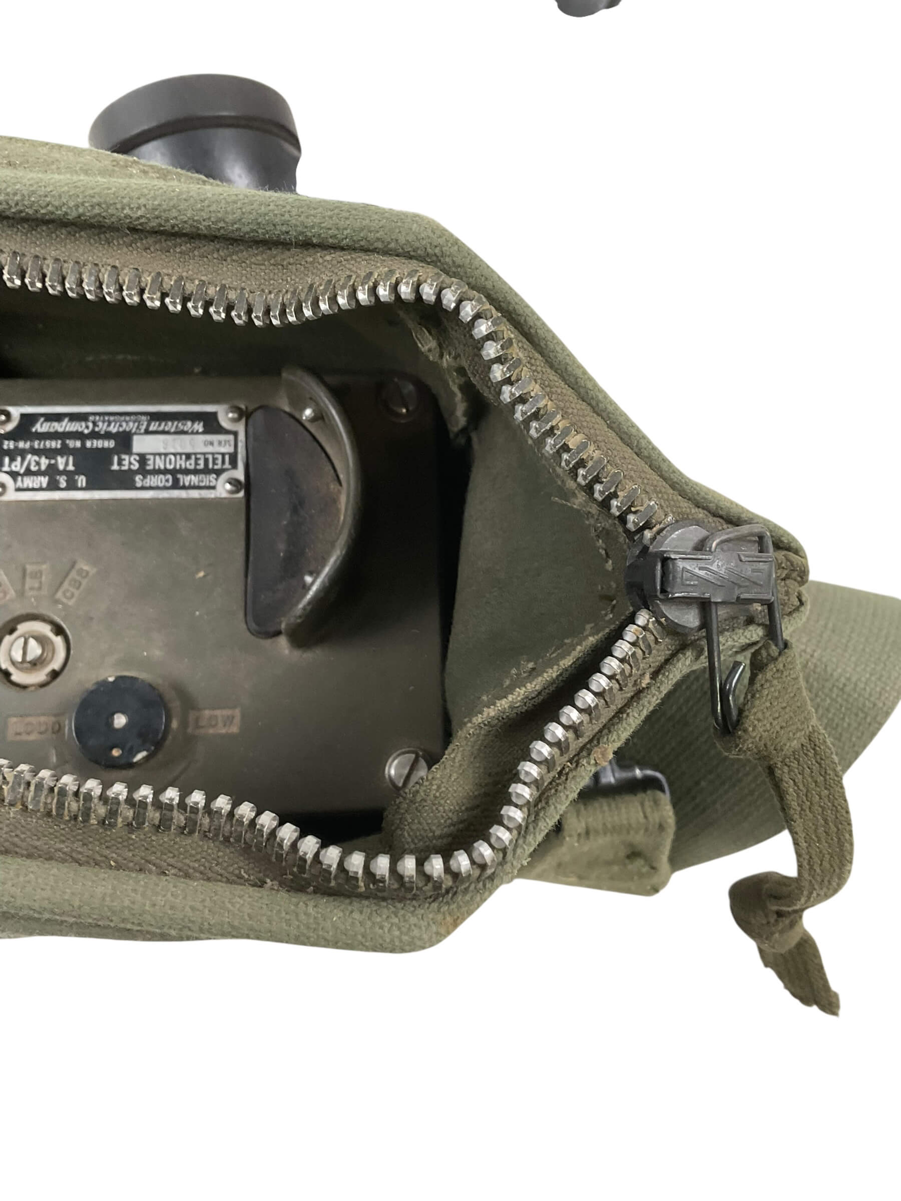 US Army Vietnam TA-312/PT Field Telephone Set In Transit Case US Army Vietnam TA-312/PT Field Telephone Set In Transit Case