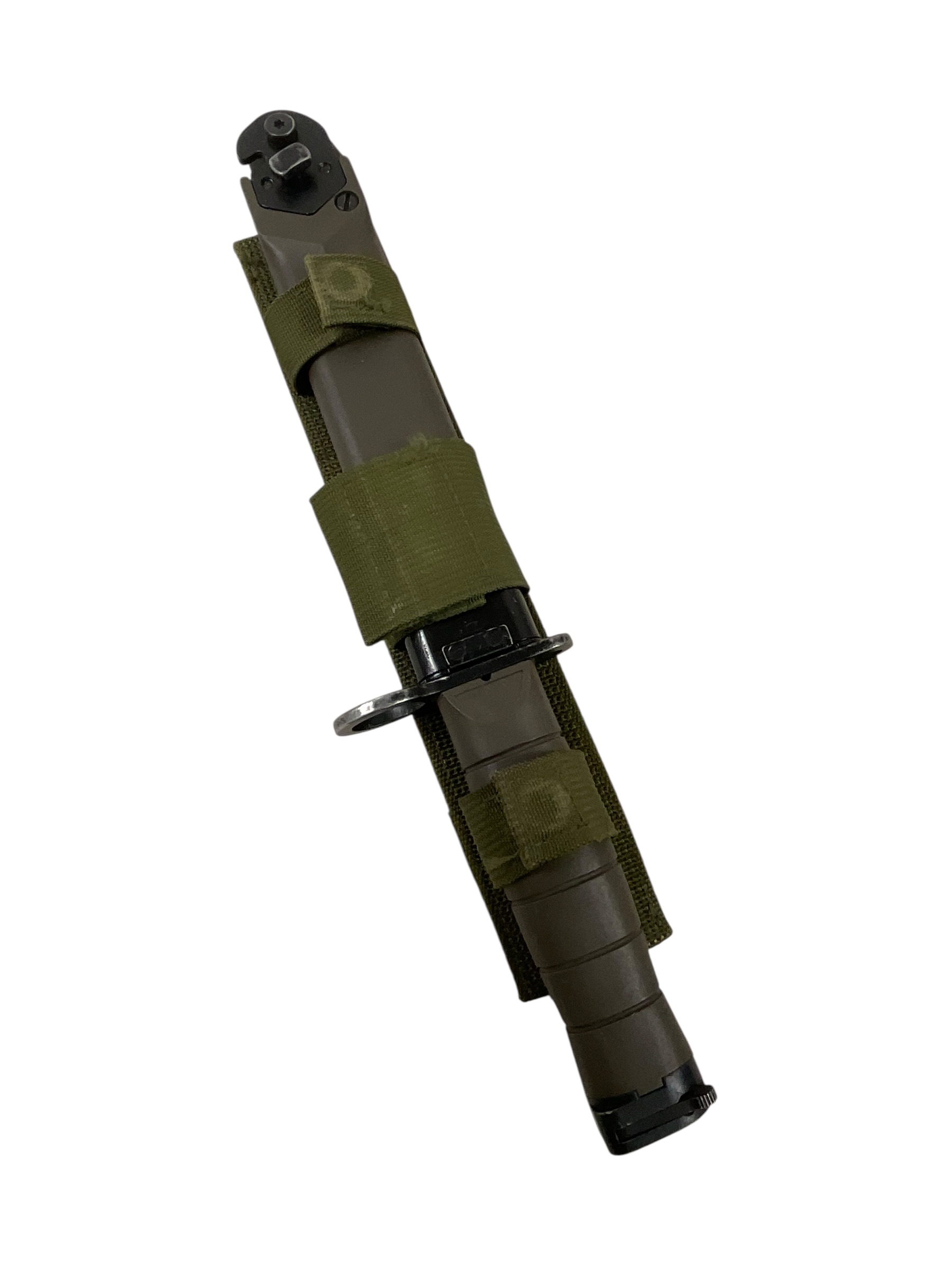 Canadian Forces C7 Eickhorn Bayonet with Scabbard Canadian Forces C7 Eickhorn Bayonet with Scabbard