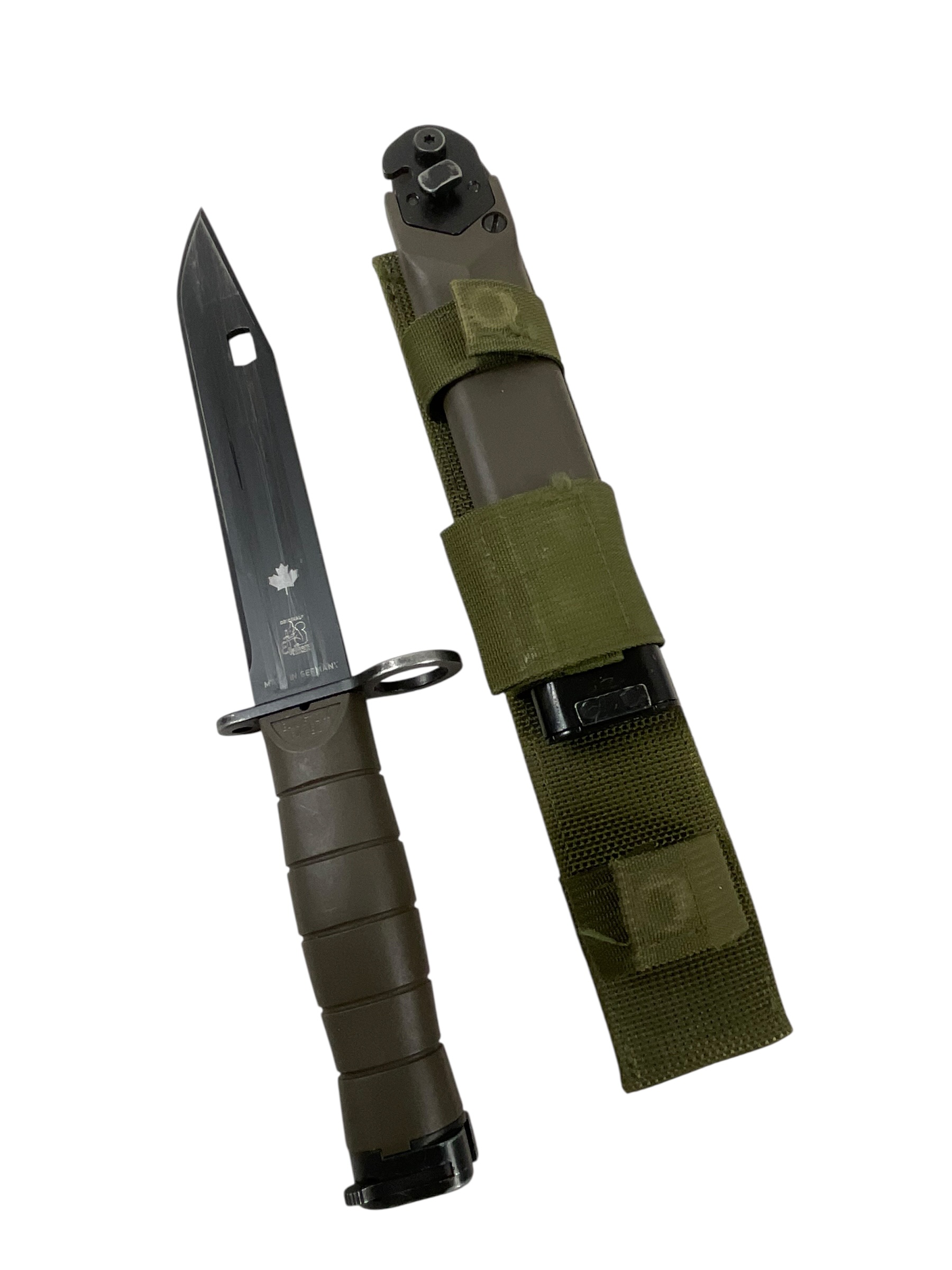 Canadian Forces C7 Eickhorn Bayonet with Scabbard Canadian Forces C7 Eickhorn Bayonet with Scabbard