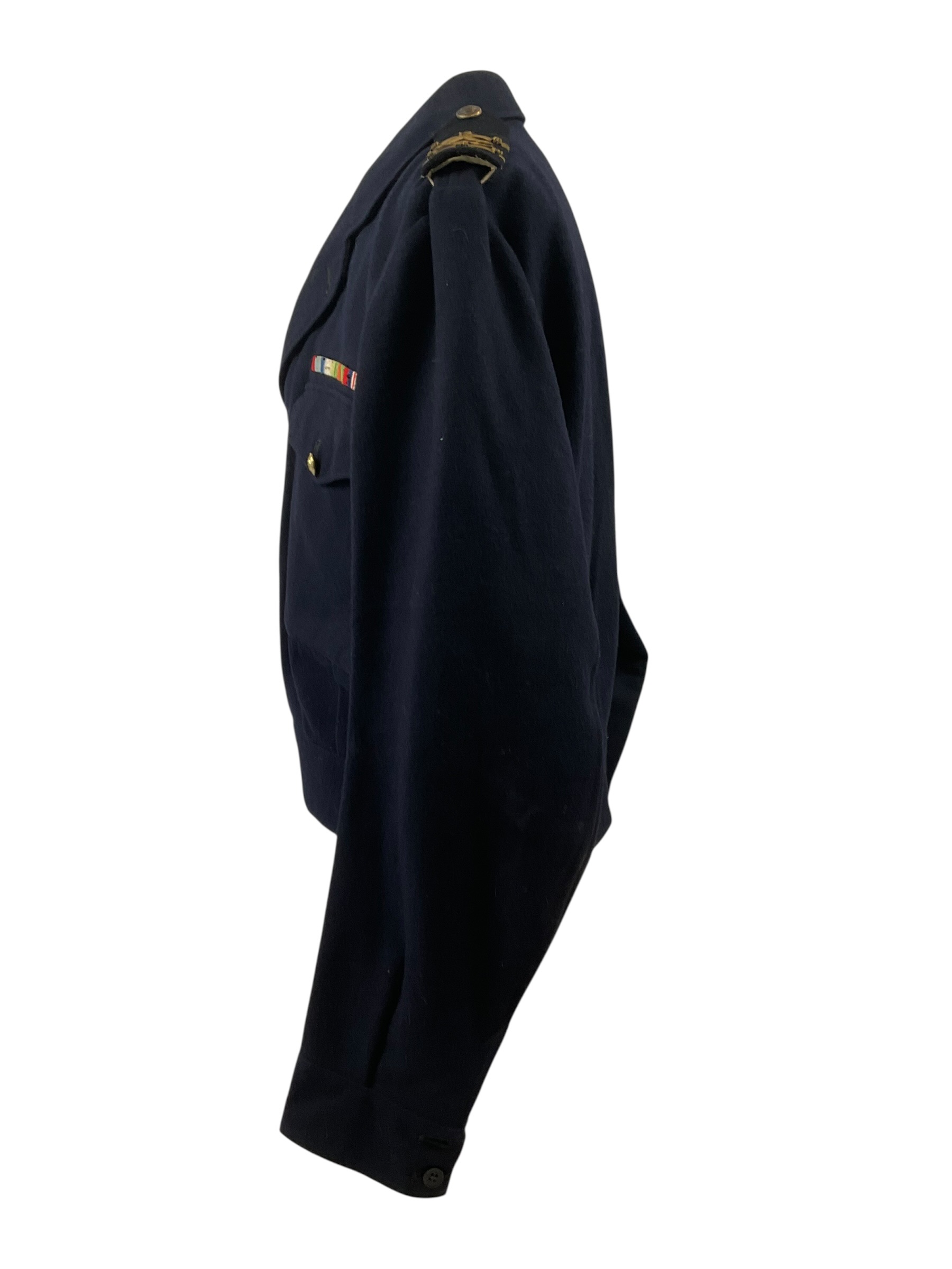 WW2 British Merchant Navy Sub-Lieutenant Officer's Battledress 42 Chest WW2 British Merchant Navy Sub-Lieutenant Officer's Battledress 42 Chest