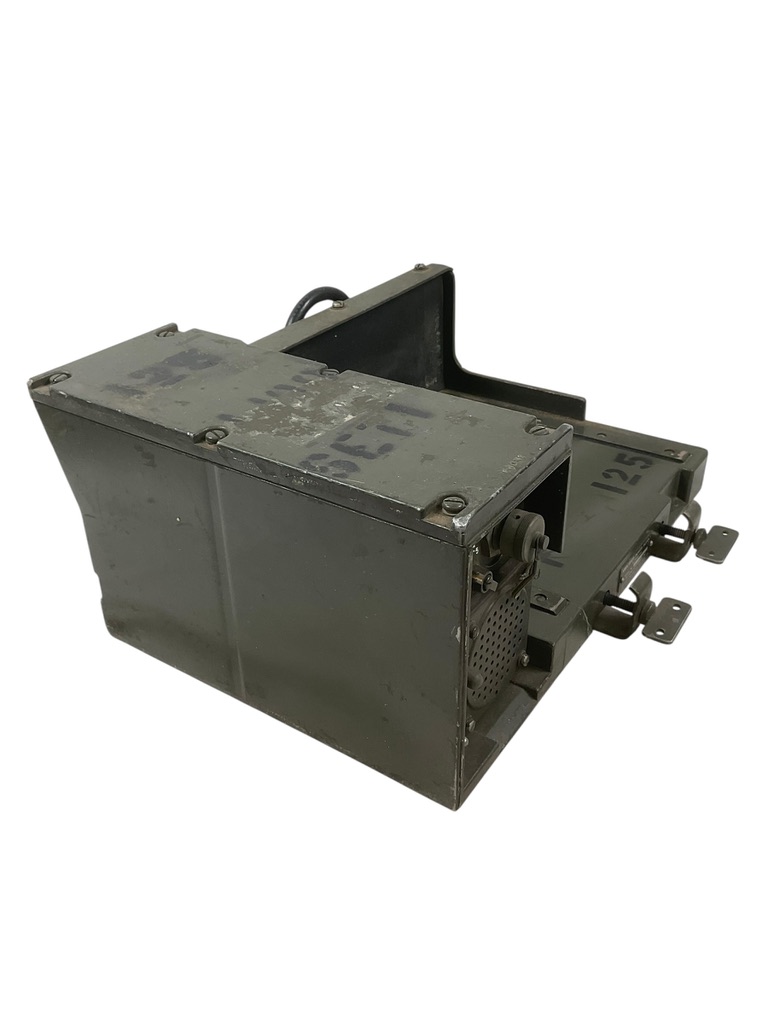 US Army Amplifier Power Supply Vehicle Radio Mount US Army Amplifier Power Supply Vehicle Radio Mount