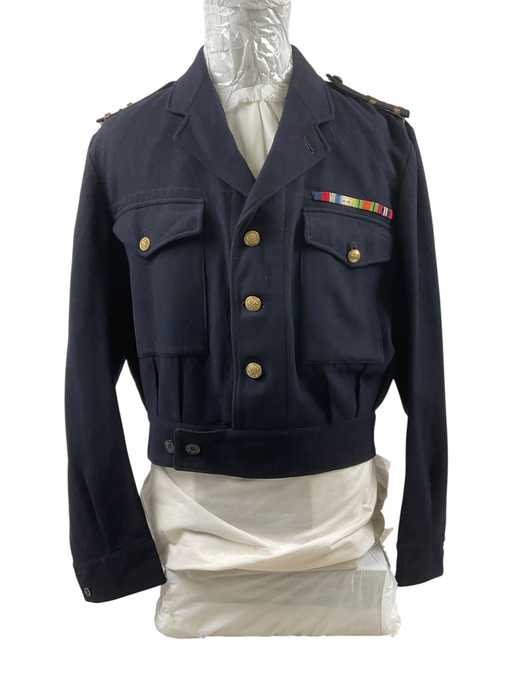WW2 British Merchant Navy Sub-Lieutenant Officer's Battledress 42 Chest WW2 British Merchant Navy Sub-Lieutenant Officer's Battledress 42 Chest