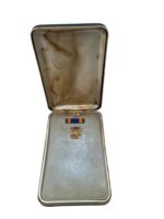 US USAAF Air Medal Case With Ribbon Bar and Pin