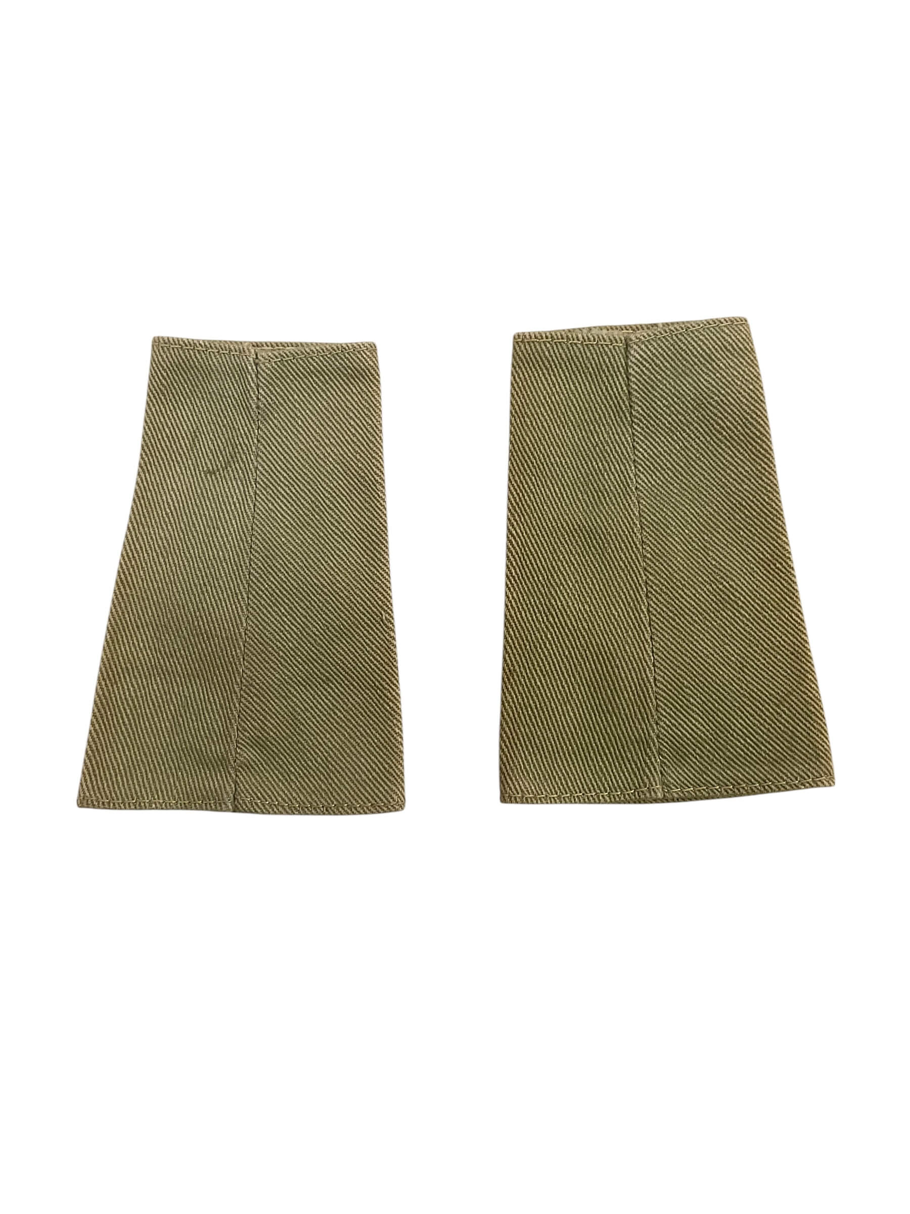WW2 Canadian RCAMC 2nd Lieutenant Tropical Shoulder Boards Insignia Pair WW2 Canadian RCAMC 2nd Lieutenant Tropical Shoulder Boards Insignia Pair