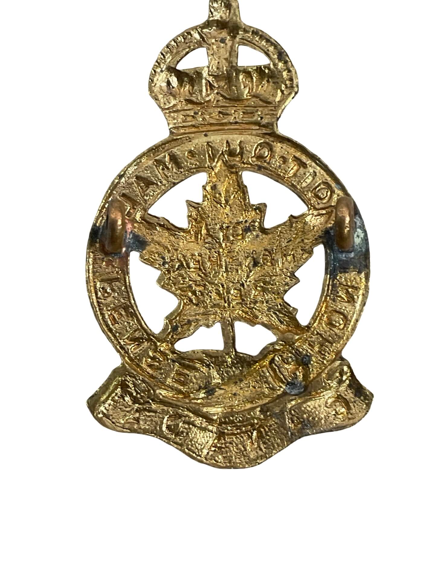 WW2 Canadian Royal Montreal Regiment Cap Badge WW2 Canadian Royal Montreal Regiment Cap Badge