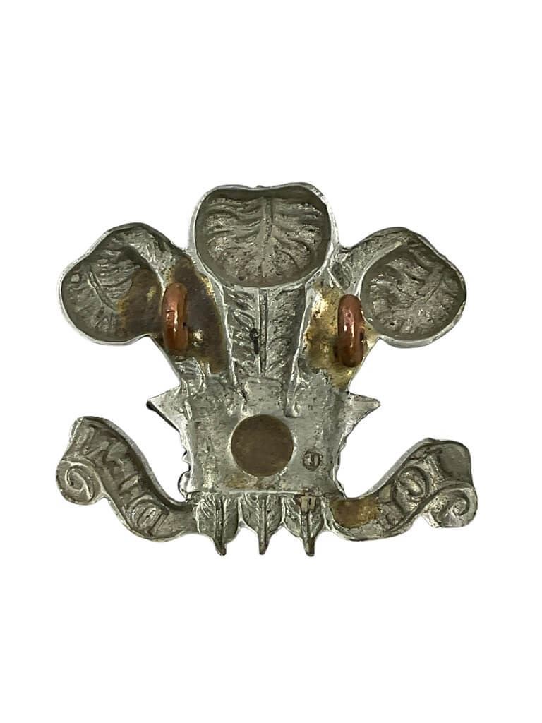 WW1 British BEF Welch Regiment Cap Badge WW1 British BEF Welch Regiment Cap Badge