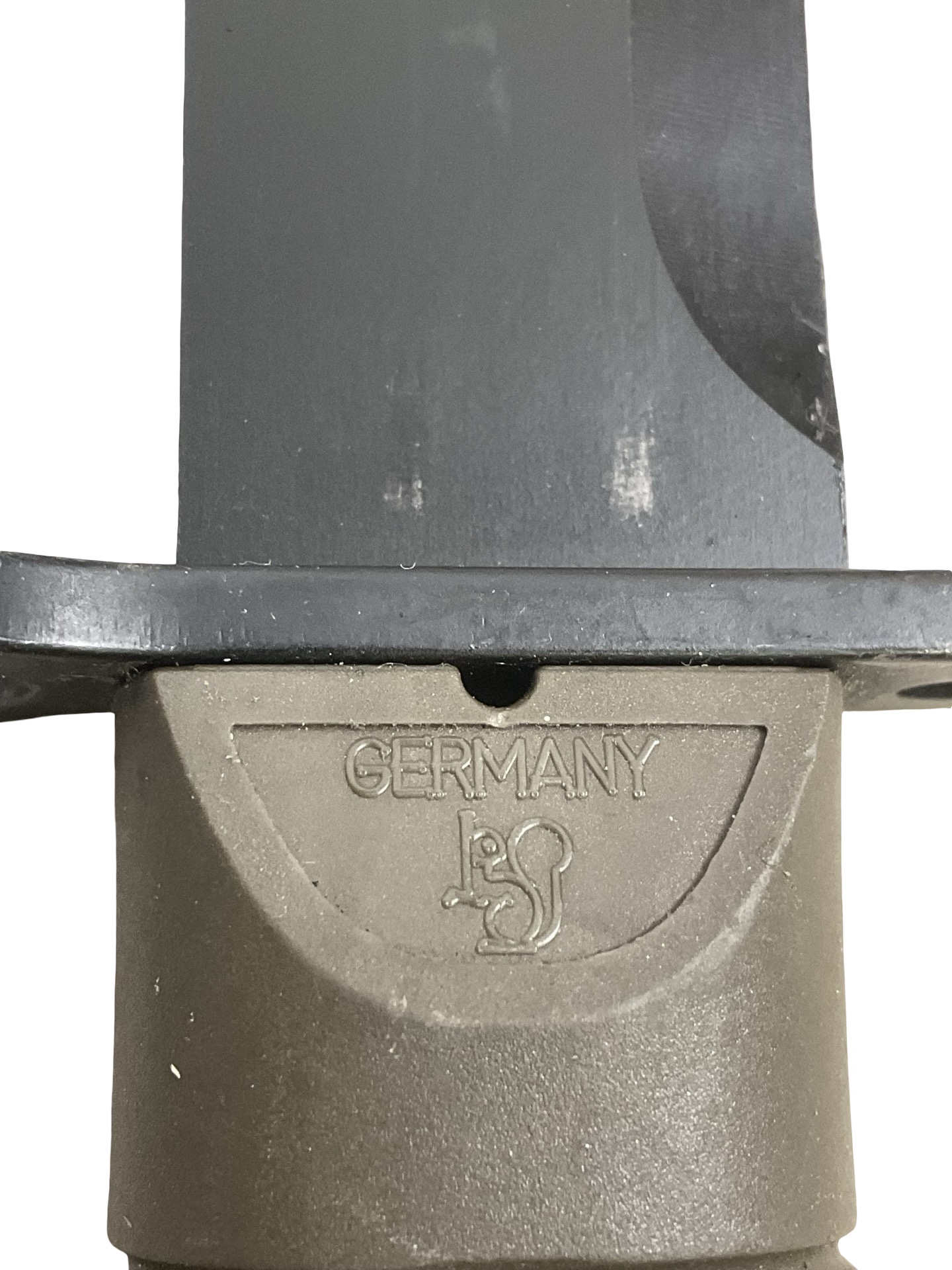 Canadian Forces C7 Eickhorn Bayonet with Scabbard Canadian Forces C7 Eickhorn Bayonet with Scabbard