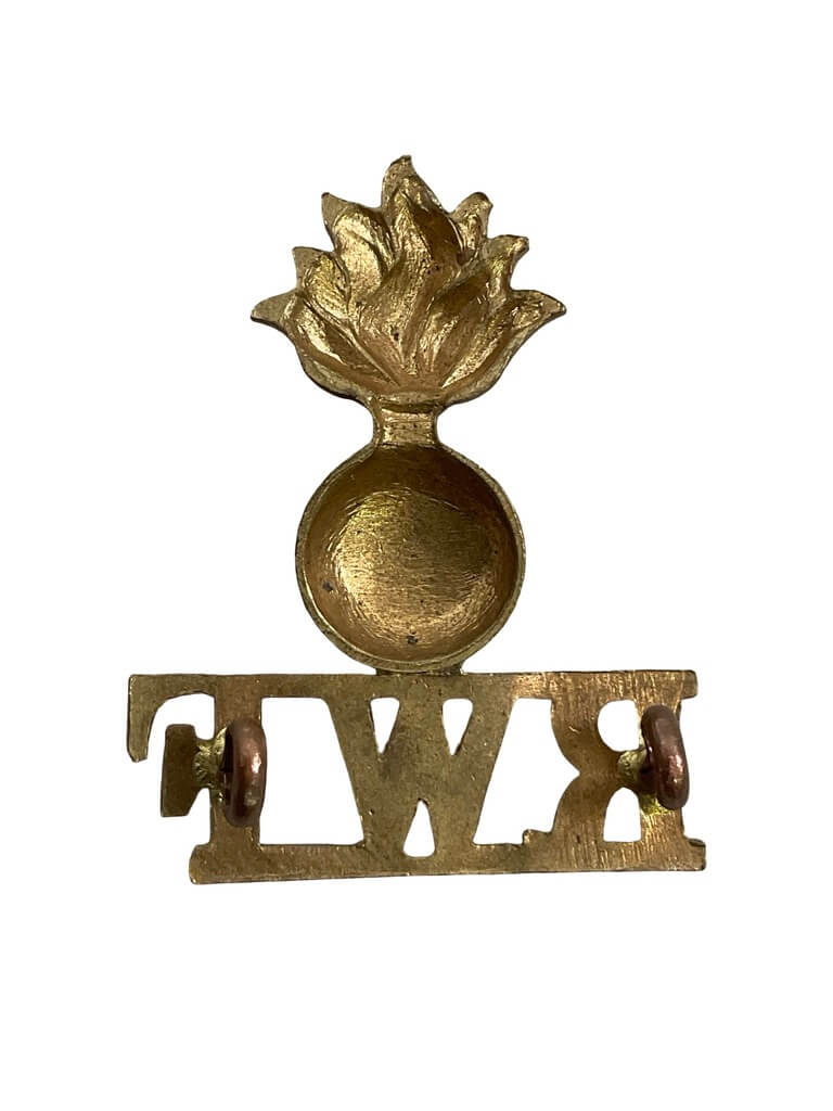 WW2 British The Royal Welch Fusiliers RWF Shoulder Title Insignia Single WW2 British The Royal Welch Fusiliers RWF Shoulder Title Insignia Single