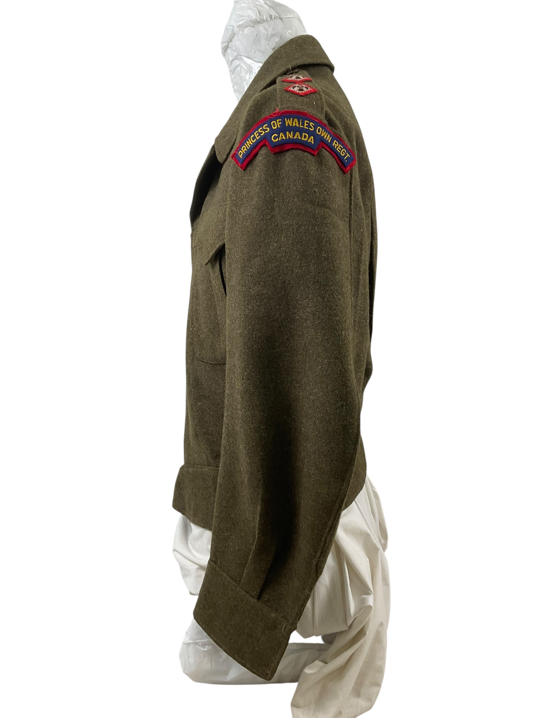 Canadian Forces Korean War PWOR Officer's Battledress Jacket Size 5 Dated 1952 Canadian Forces Korean War PWOR Officer's Battledress Jacket Size 5 Dated 1952