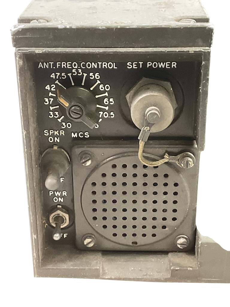 US Army Amplifier Power Supply Vehicle Radio Mount US Army Amplifier Power Supply Vehicle Radio Mount