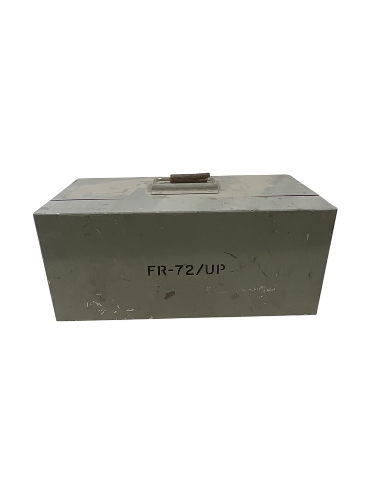 US Army Century Electronics Cavity Tuned FR-72/UP Testing Meter Dated 1970 US Army Century Electronics Cavity Tuned FR-72/UP Testing Meter Dated 1970