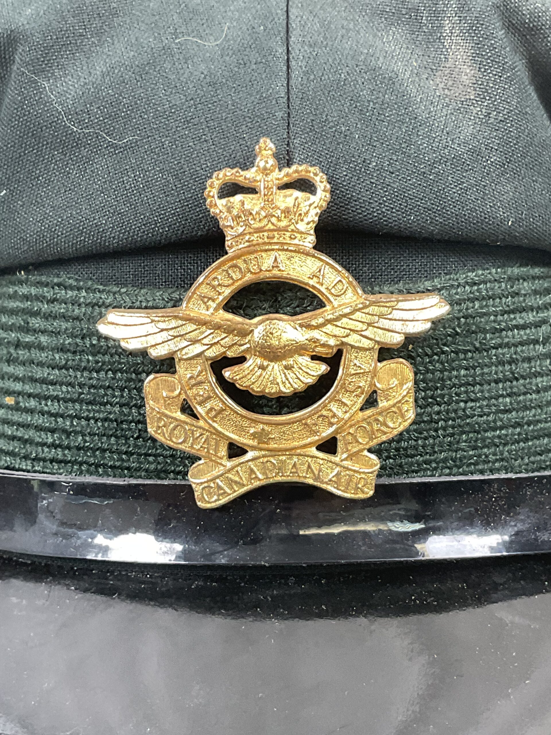 Canadian Forces RCAF Other Ranks Peak Cap Hat Size 7 1/8 Canadian Forces RCAF Other Ranks Peak Cap Hat Size 7 1/8