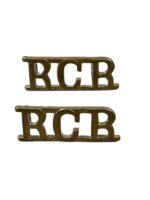 WW2 Royal Canadian Regiment RCR Shoulder Titles Insignia Pair