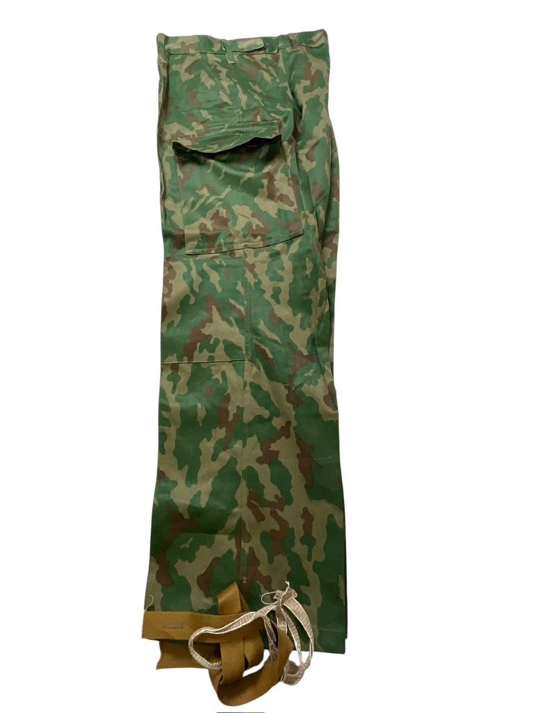 Russian Soviet Camouflage Jacket and Pants Set Russian Soviet Camouflage Jacket and Pants Set