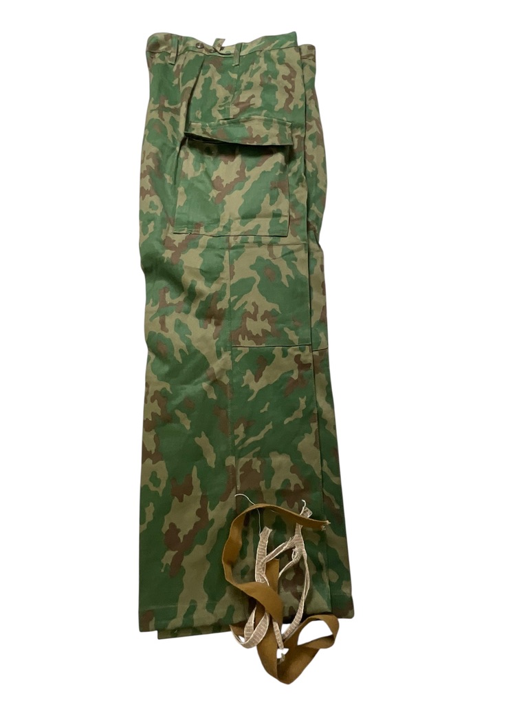 Russian Soviet Camouflage Jacket and Pants Set Russian Soviet Camouflage Jacket and Pants Set