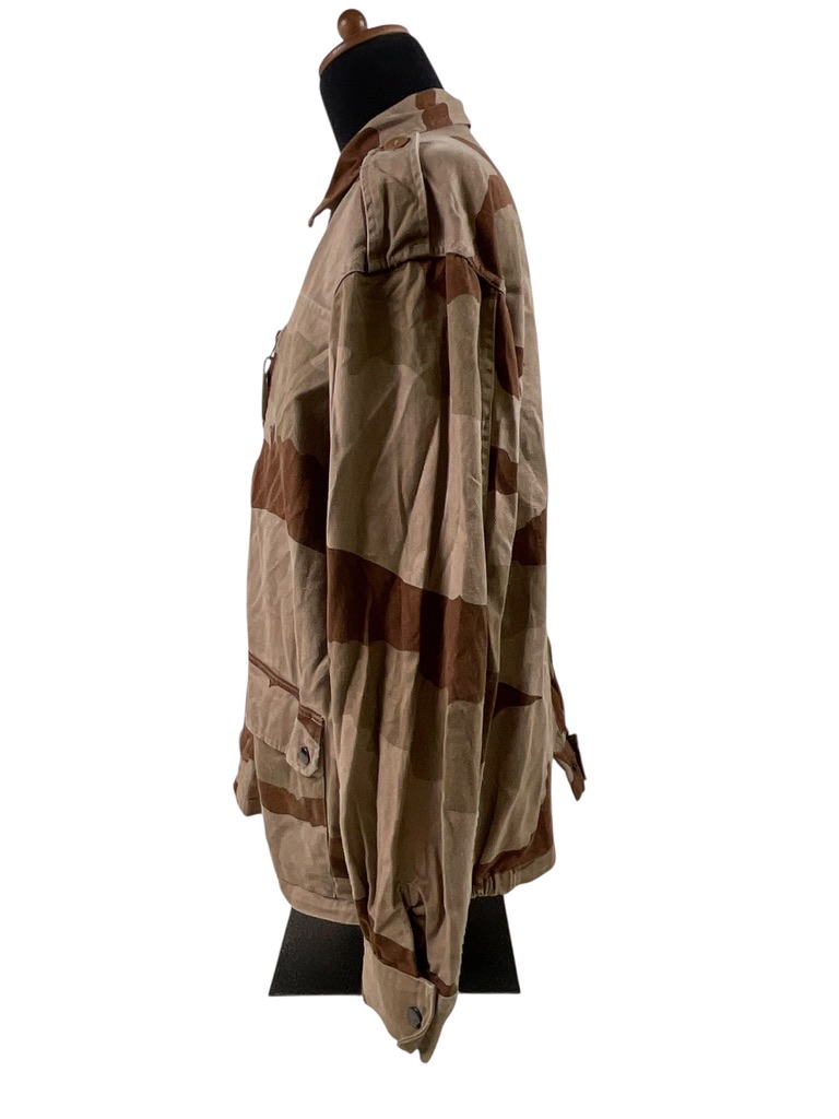French Army Desert Camouflage Jacket Size 116 and Pants Size 104 French Army Desert Camouflage Jacket Size 116 and Pants Size 104