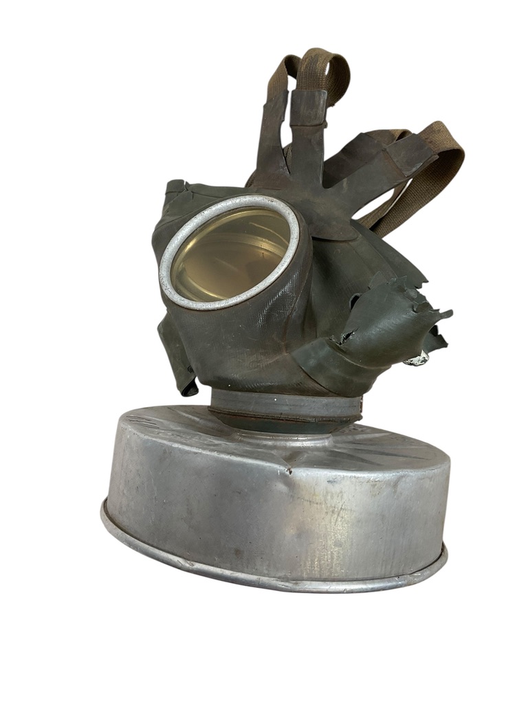 WW2 German Civilian Respirator Dated 1938 WW2 German Civilian Respirator Dated 1938
