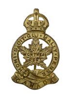 WW2 Canadian Royal Montreal Regiment Cap Badge WW2 Canadian Royal Montreal Regiment Cap Badge