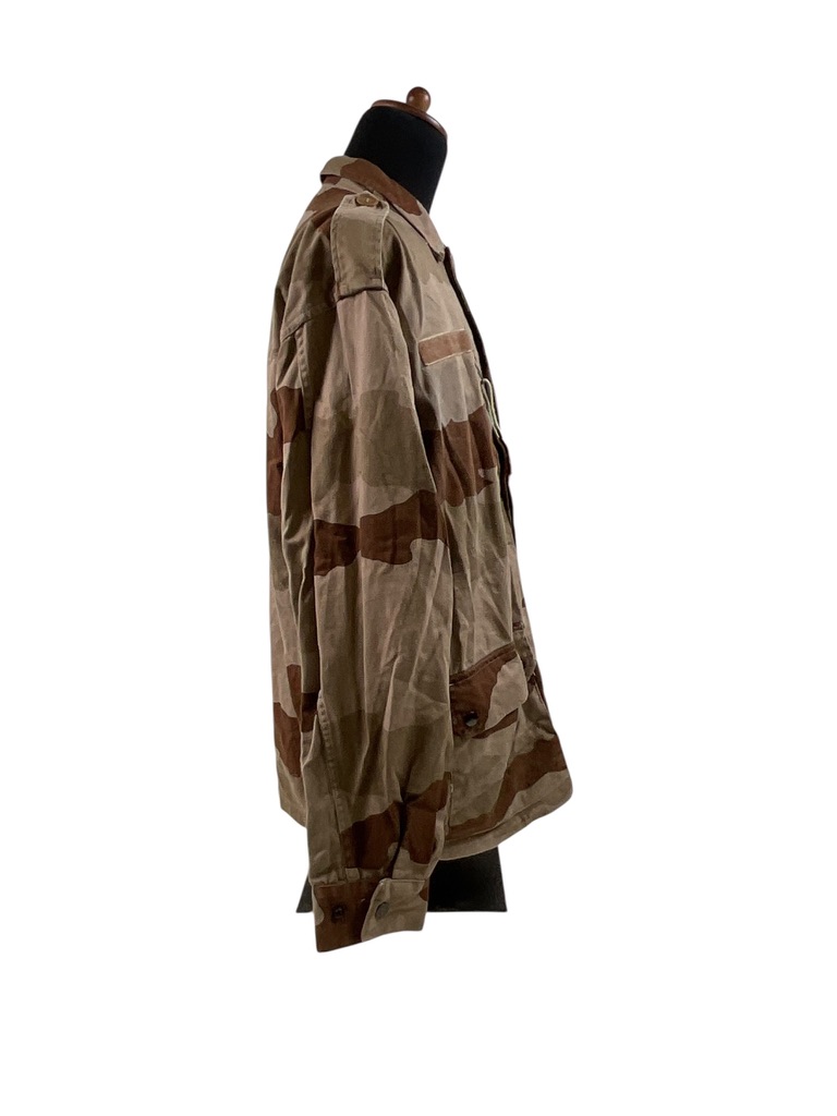 French Army Desert Camouflage Jacket Size 116 and Pants Size 104 French Army Desert Camouflage Jacket Size 116 and Pants Size 104
