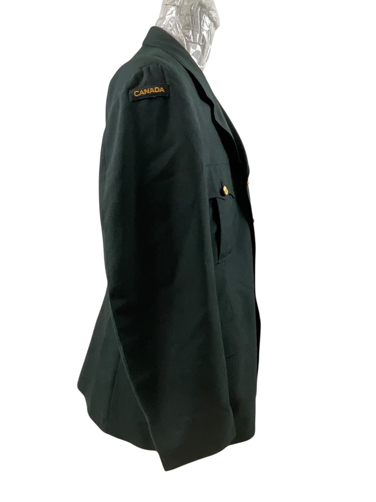 Canadian Forces Army DEU Jacket Size 7042 Canadian Forces Army DEU Jacket Size 7042