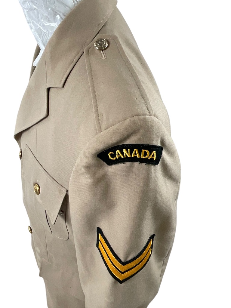 Canadian Forces Tan DEU Jacket Size 7340 Canadian Forces Tan DEU Jacket Size 7340