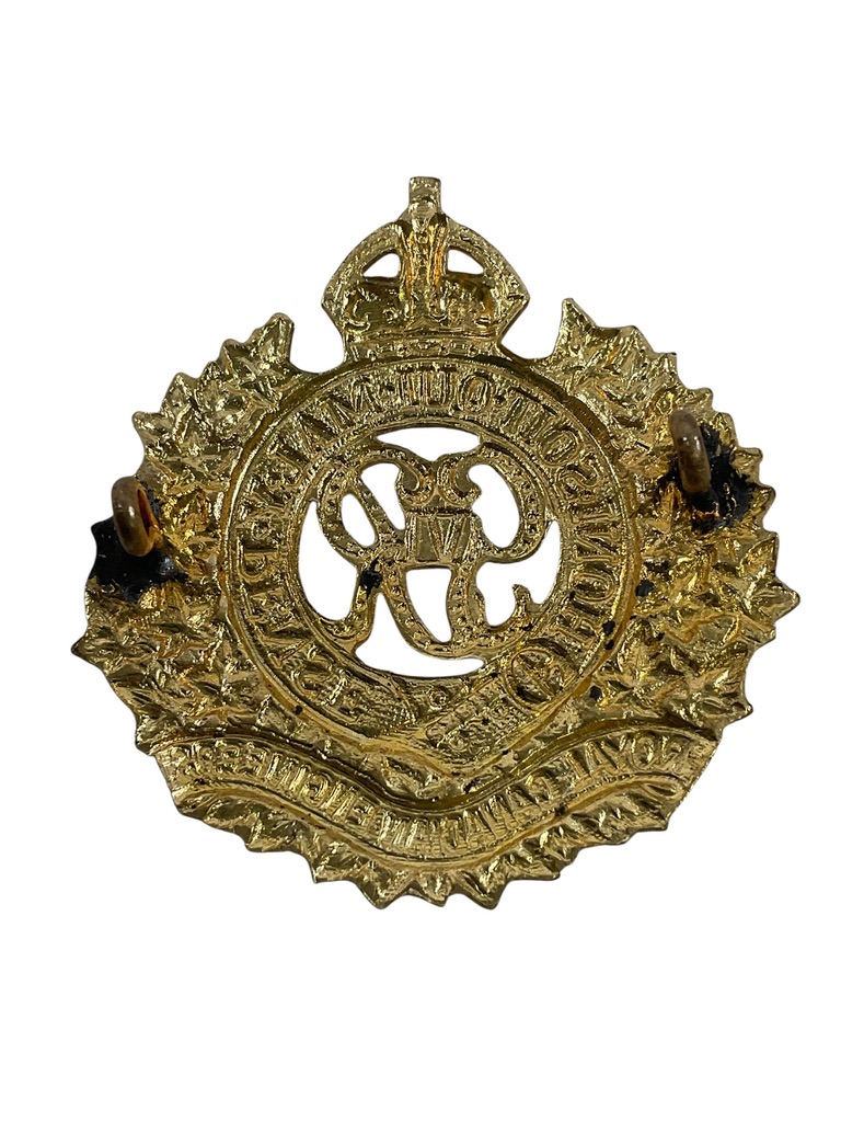 WW2 Royal Canadian Engineers RCE Cap Badge WW2 Royal Canadian Engineers RCE Cap Badge