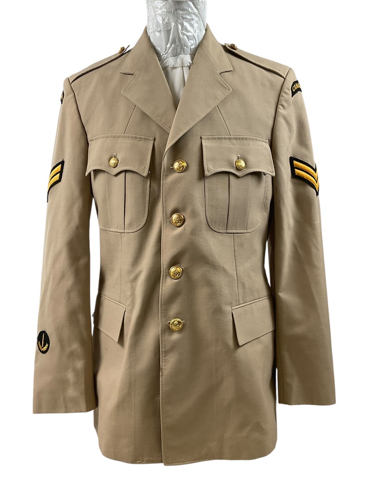 Canadian Forces Tan DEU Jacket Size 7340 Canadian Forces Tan DEU Jacket Size 7340