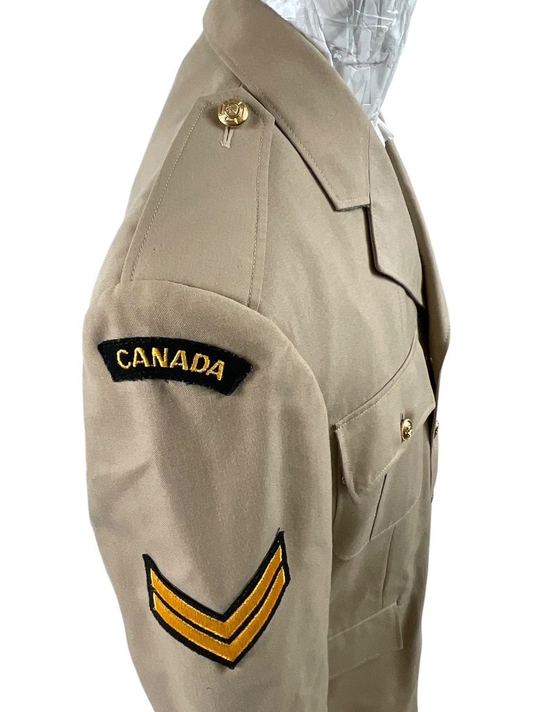 Canadian Forces Tan DEU Jacket Size 7340 Canadian Forces Tan DEU Jacket Size 7340