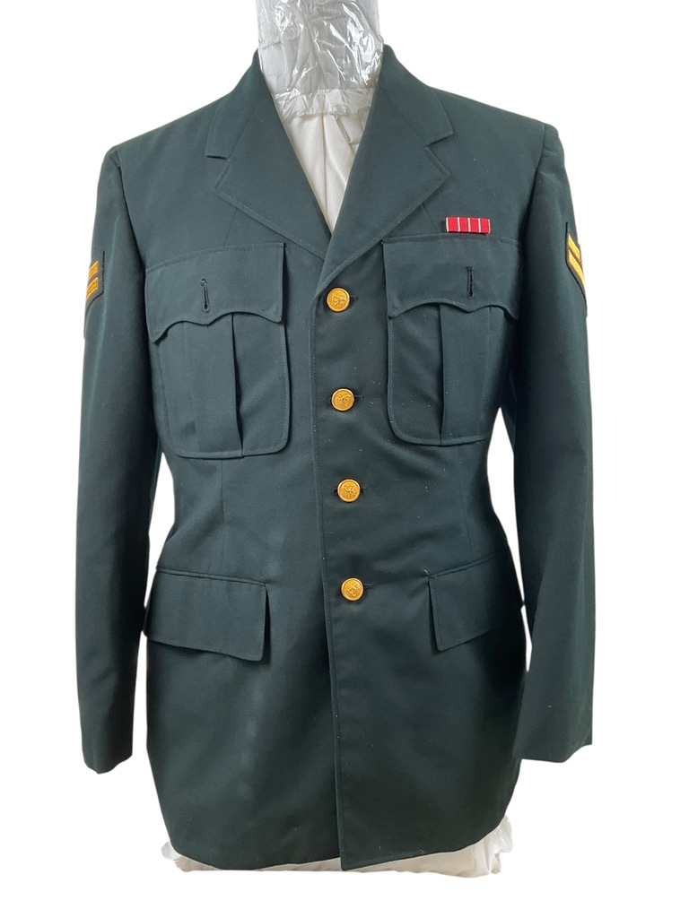 Canadian Forces Army Corporal DEU Jacket Size 7038 Canadian Forces Army Corporal DEU Jacket Size 7038