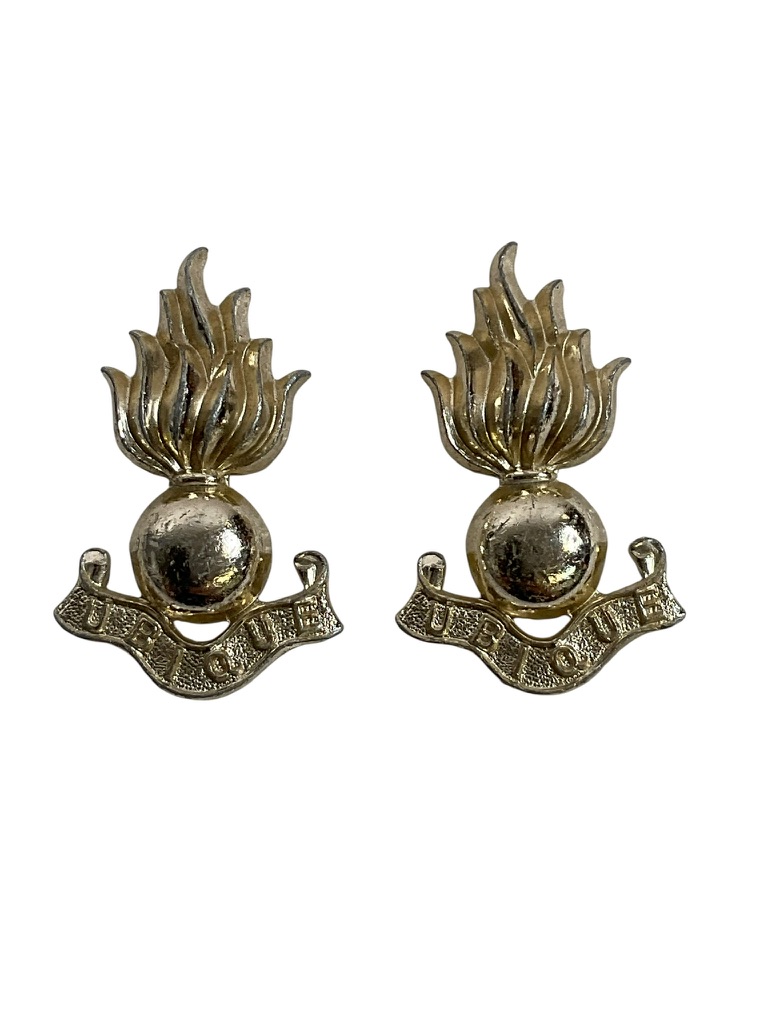Canadian Royal Artillery Staybright Collars Insignia Pair Canadian Royal Artillery Staybright Collars Insignia Pair
