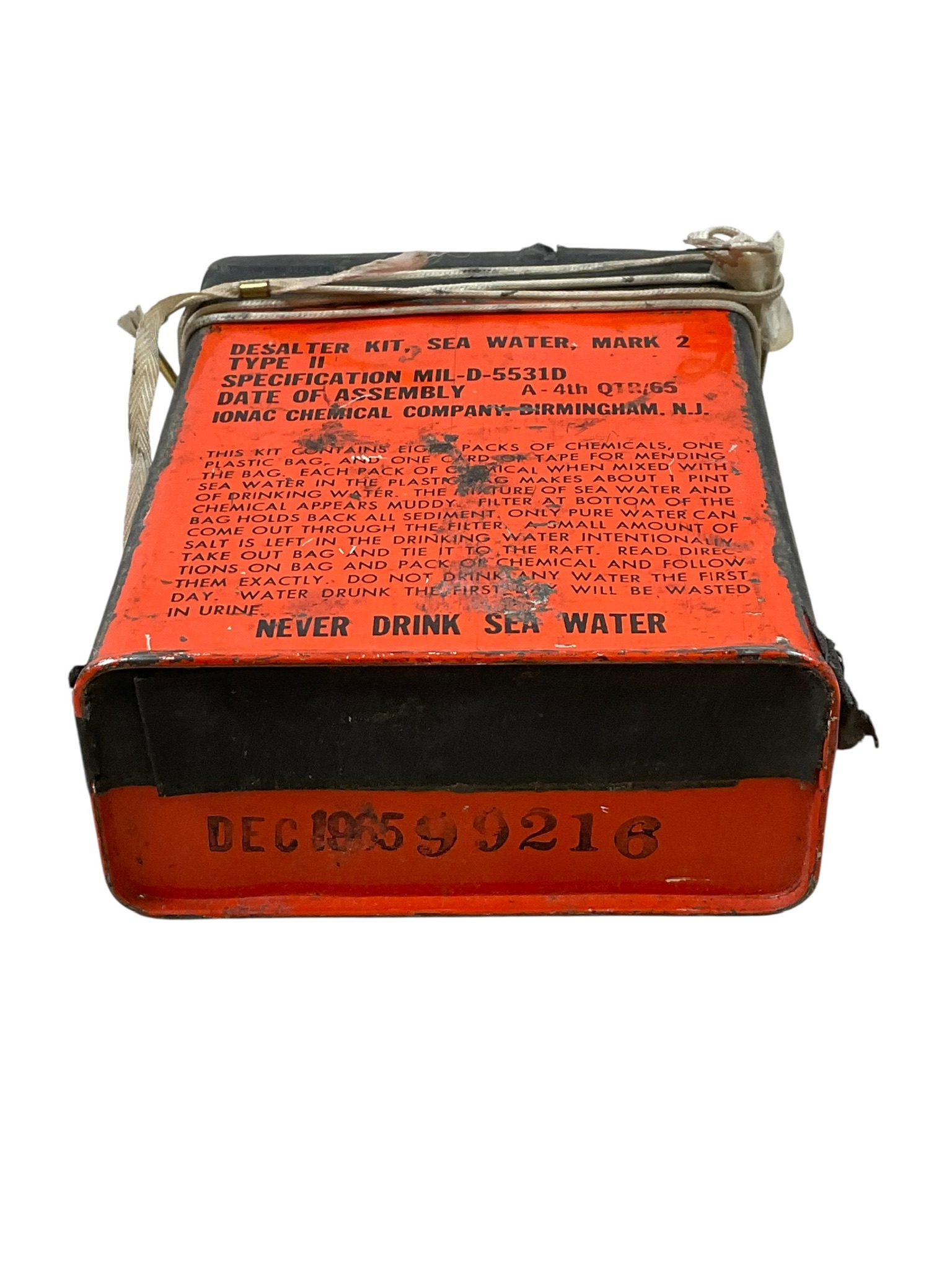 US USN USMC Pilot Survival Kit Desalter Sea Water Mk2 Type 2 Dated 1965 US USN USMC Pilot Survival Kit Desalter Sea Water Mk2 Type 2 Dated 1965