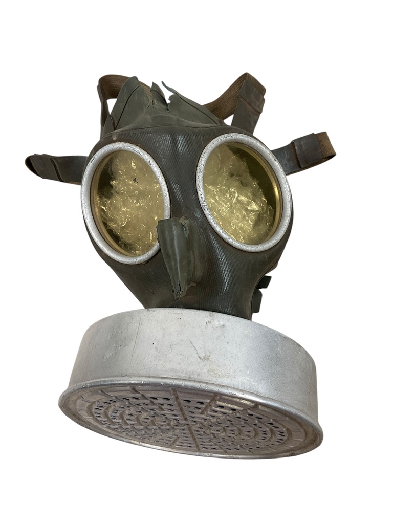 WW2 German Civilian Respirator Dated 1938 WW2 German Civilian Respirator Dated 1938