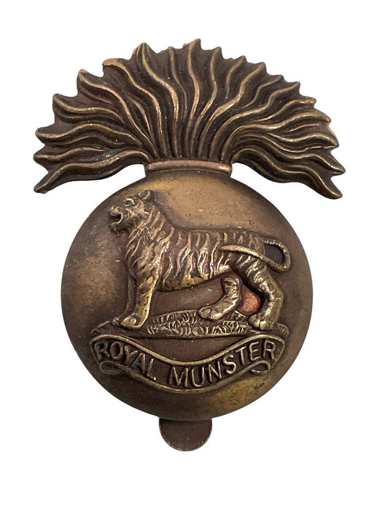 WW2 British Royal Munster Fusiliers Cap Badge WW2 British Royal Munster Fusiliers Cap Badge