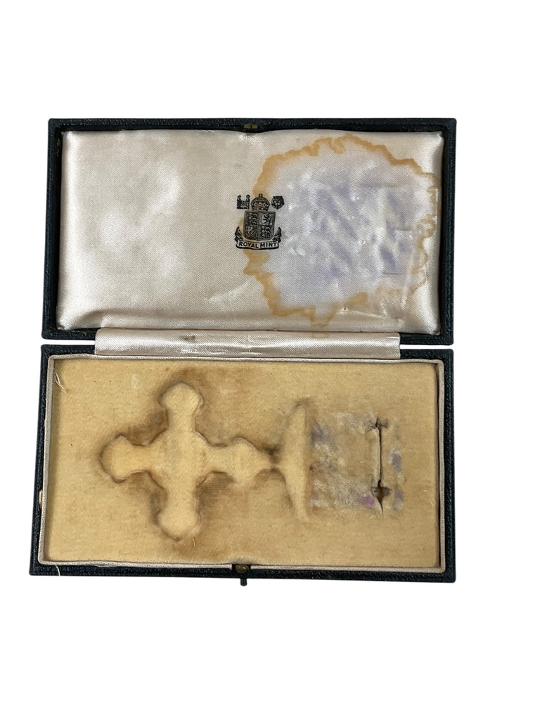 WW2 Canadian RCAF DFC Log Book Medal Group WW2 Canadian RCAF DFC Log Book Medal Group