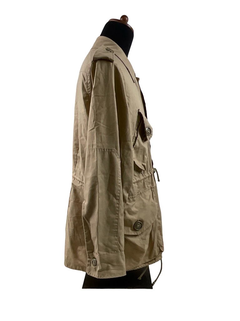 Canadian Army Tan Combat Shirt Somalia Type D Size 6742 Canadian Army Tan Combat Shirt Somalia Type D Size 6742