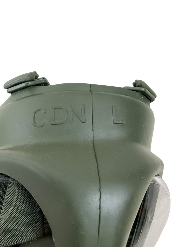 Canadian Forces C4 Respirator Size Large in TW CADPAT Bag Canadian Forces C4 Respirator Size Large in TW CADPAT Bag