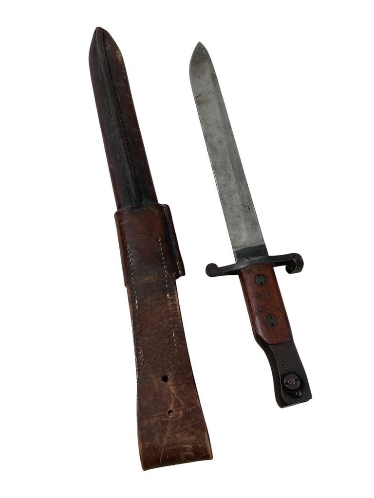 WW1 Canadian CEF Ross Rifle Bayonet With Scabbard Unit Marked 8th Hussars WW1 Canadian CEF Ross Rifle Bayonet With Scabbard Unit Marked 8th Hussars
