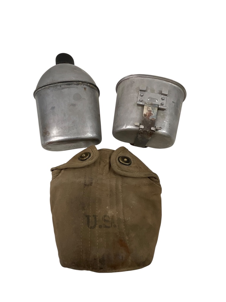WW2 US Canteen Set 1941 Dated WW2 US Canteen Set 1941 Dated