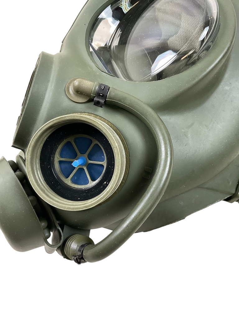 Canadian Forces C4 Respirator Size Large in TW CADPAT Bag Canadian Forces C4 Respirator Size Large in TW CADPAT Bag