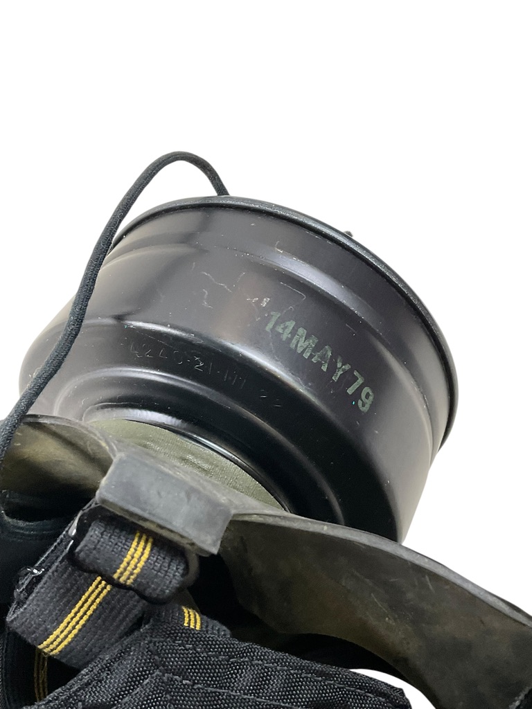 Canadian Forces C3 Respirator Size Normal Canadian Forces C3 Respirator Size Normal