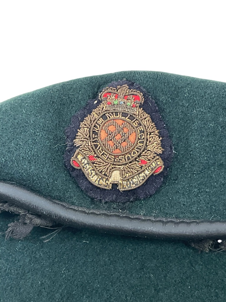 Canadian Forces Green Beret With Logistics Officer's Bullion Wire Cap Badge Size 7 Canadian Forces Green Beret With Logistics Officer's Bullion Wire Cap Badge Size 7